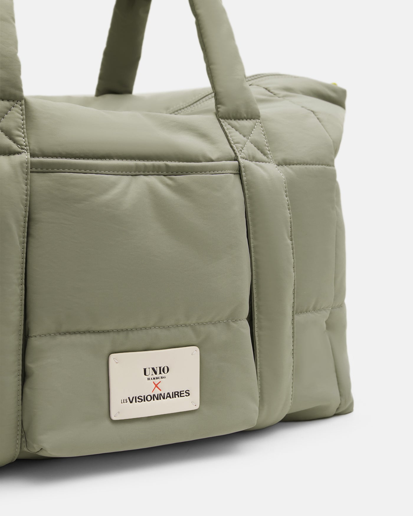 TRAVEL BAG